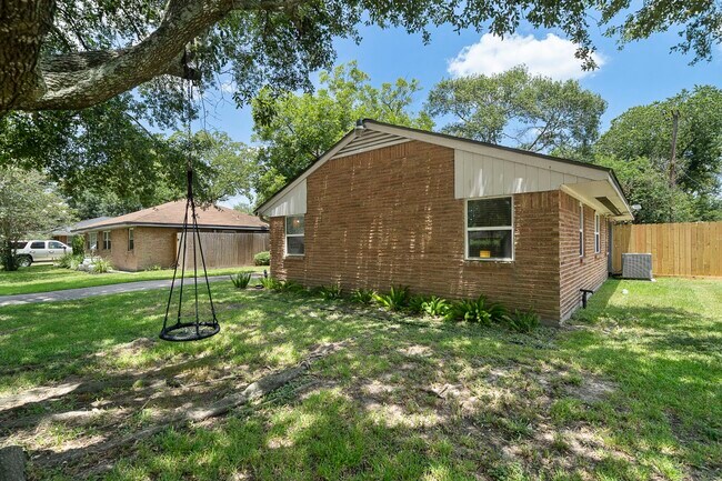 Building Photo - 4306 Warm Springs Rd
