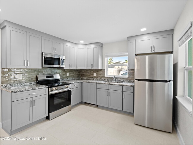 Building Photo - 101 Deland Ave