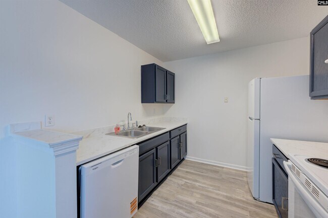 Building Photo - 312 E Waverly Pl Ct
