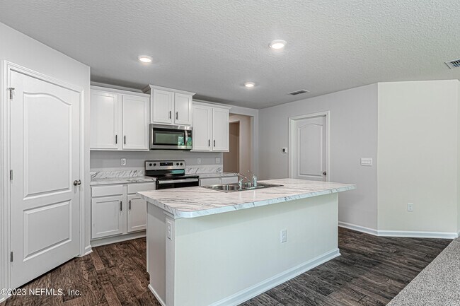 Building Photo - 2058 Garrison Wy