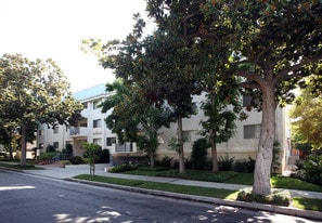 Building Photo - 350 S Oakland