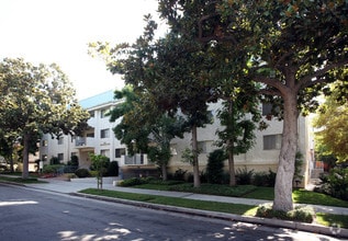 Building Photo - 350 S Oakland