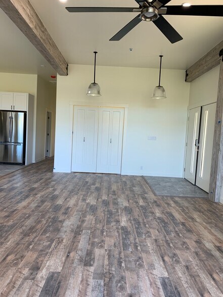 Building Photo - 49 Conifer Way