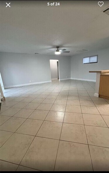 Primary Photo - 14 Crossings Cir