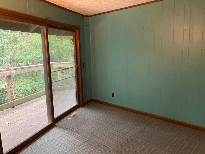 bedroom 2 - 814 Tullahoma Dr