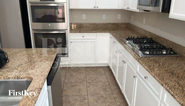 Building Photo - 6455 Haypress Ct
