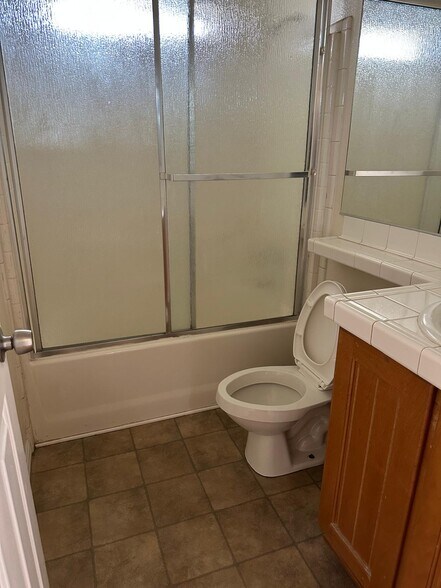 Building Photo - 2308 Rangeview Dr