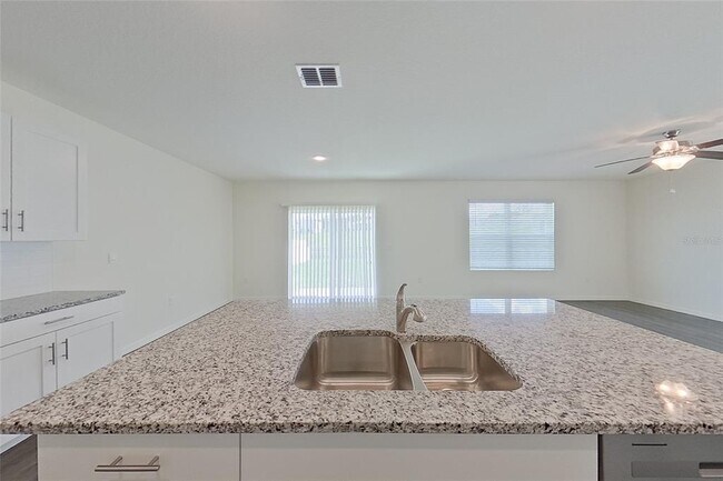 Building Photo - 32150 Katelin Cir