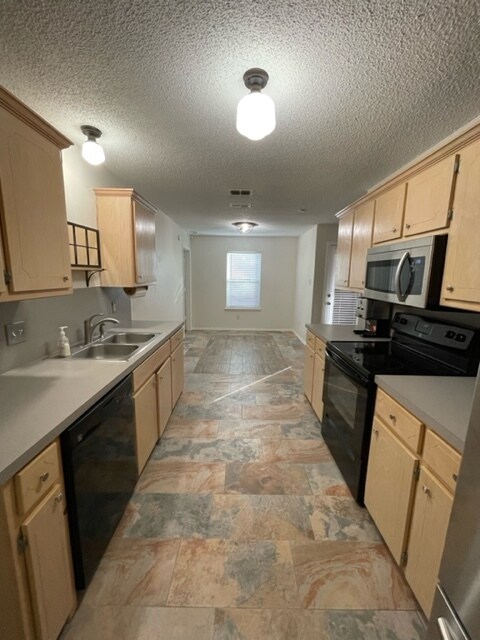 Building Photo - 1107 Ironton Ave