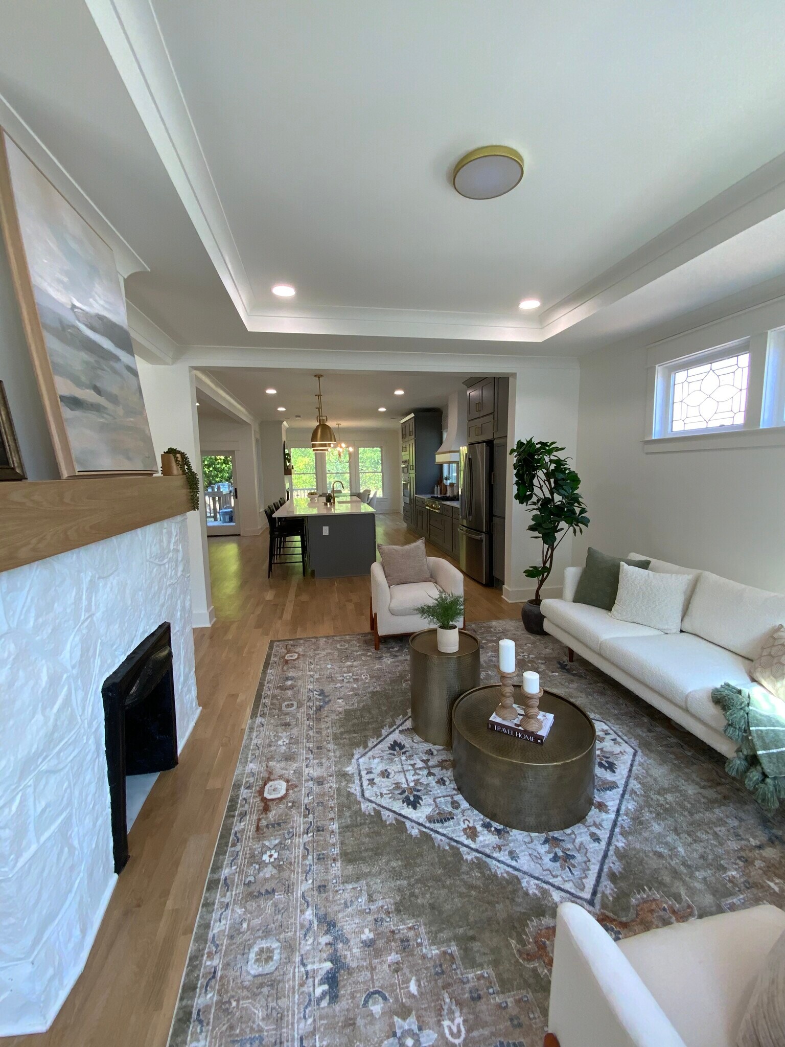 Building Photo - 116 3rd Ave