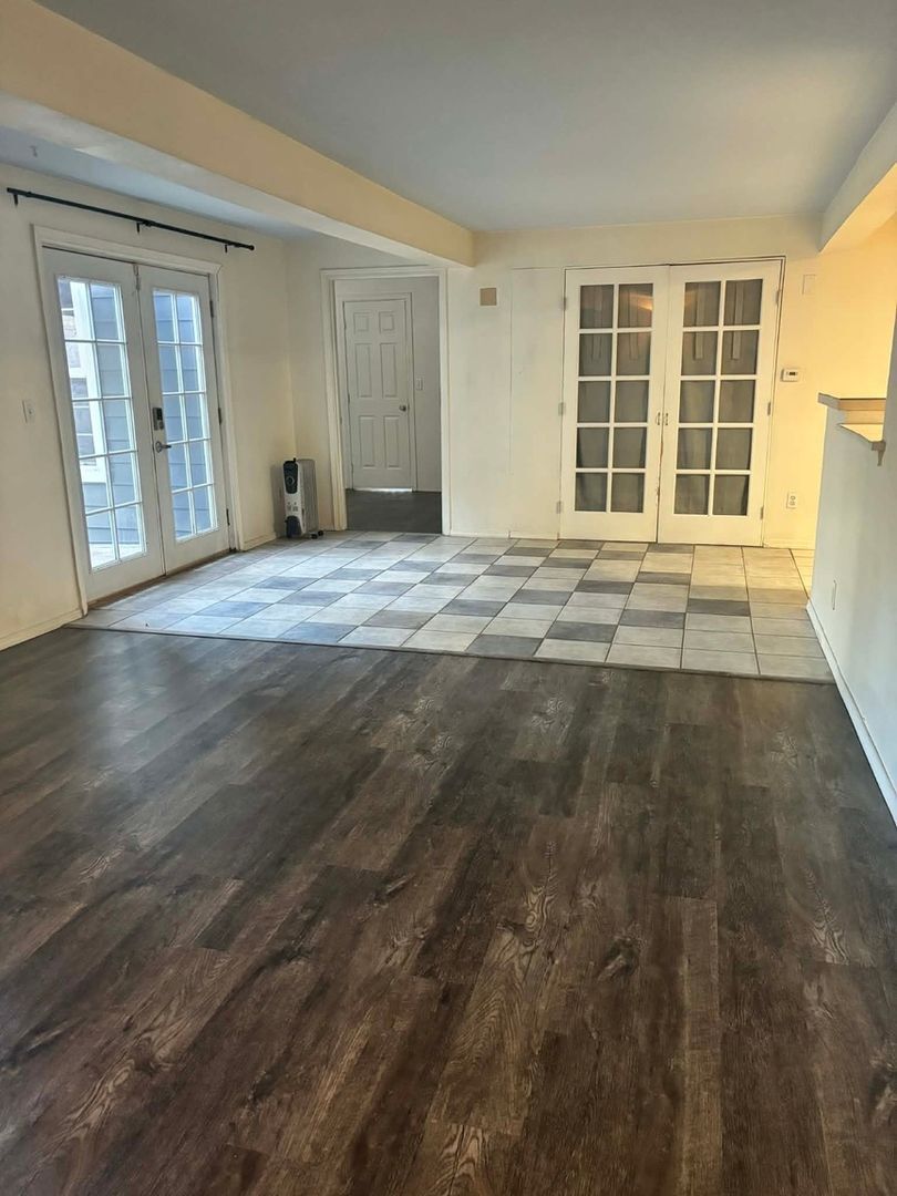 Building Photo - 803 9th Ave NW