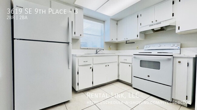 Building Photo - 3619 SE 9th Pl