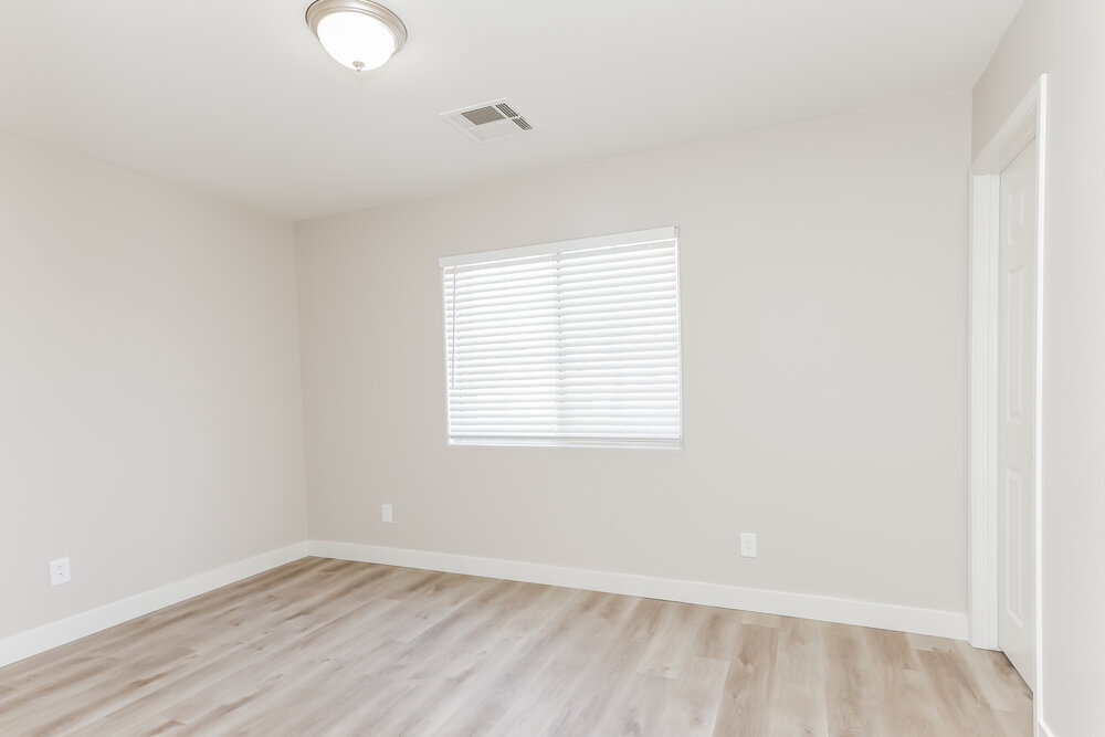 Building Photo - 6471 Brook Cottage Ln