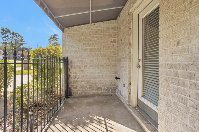 Building Photo - 106 Fairway View Ct