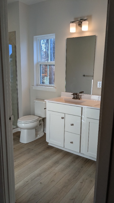 Building Photo - 136 Wood Land Ave