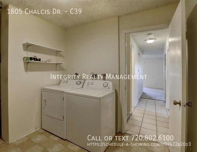 Building Photo - 1805 Chalcis Dr