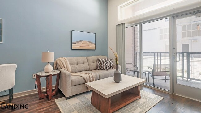 Building Photo - 1711 Caroline St