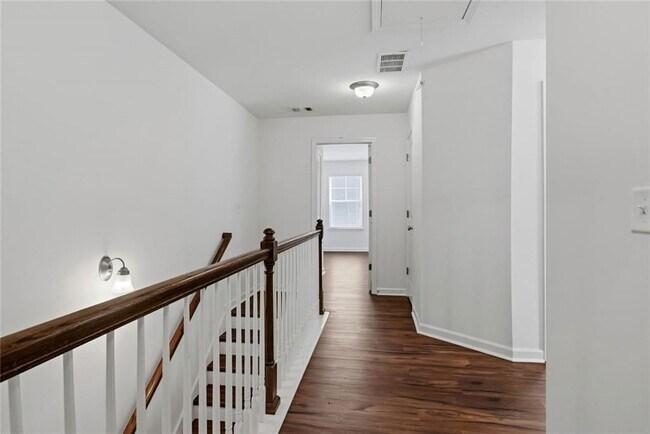 Building Photo - 2705 Avanti Way