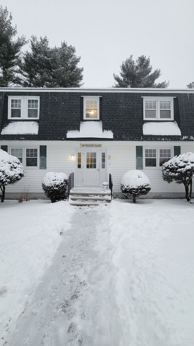 Building Photo - 12 Anglers Rd