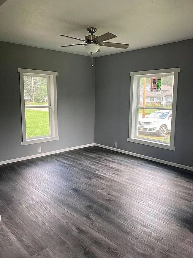 Building Photo - Click the “Apply Now” button or email wapmrentals@gmail.com for a prompt response.