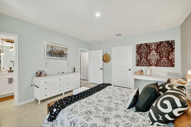 Building Photo - 3518 Carriage Pointe Cir