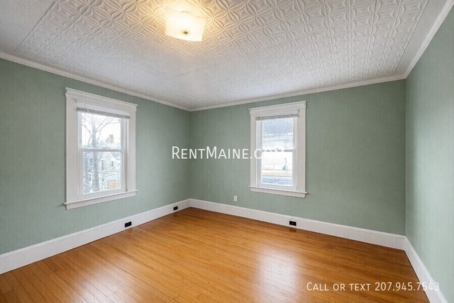 Building Photo - 148 Essex St