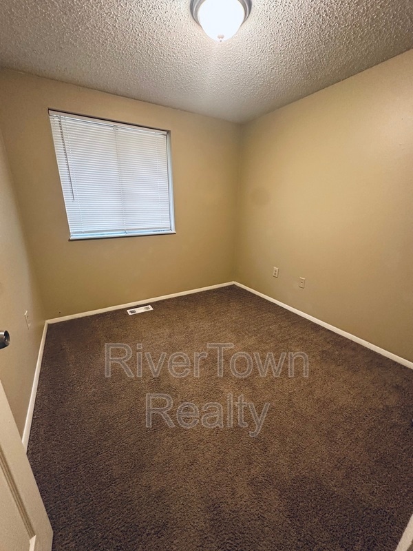 Building Photo - 4328 Park Forest Dr