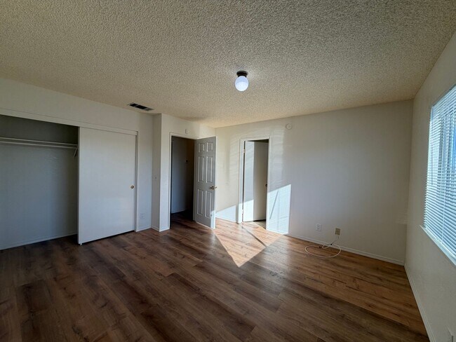 Building Photo - 3 Bedroom House Located in Cul De Sac Near Sportspark