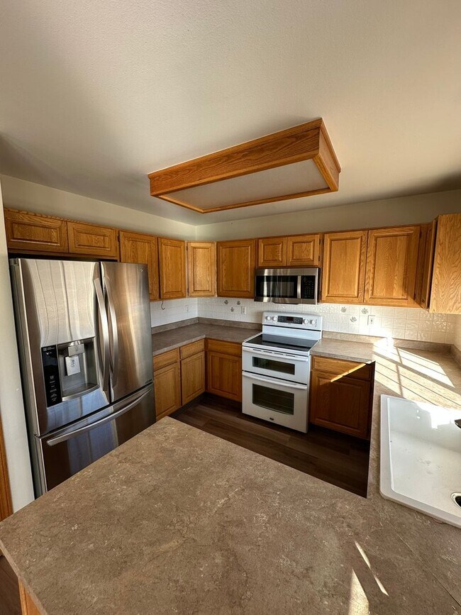 Building Photo - Amazing 4 Bedroom House in Ft. Collins!