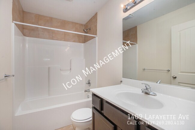 Building Photo - 1409 Lafayette Ave