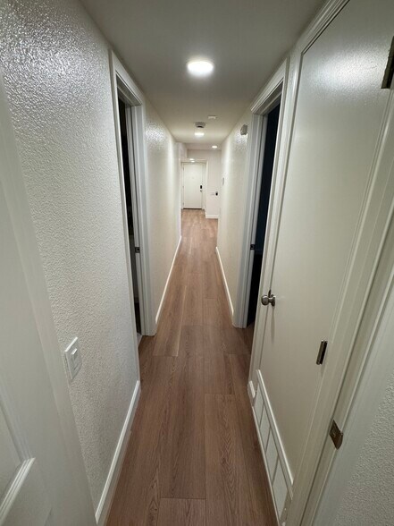 Hallway - 4903 Cowell Blvd
