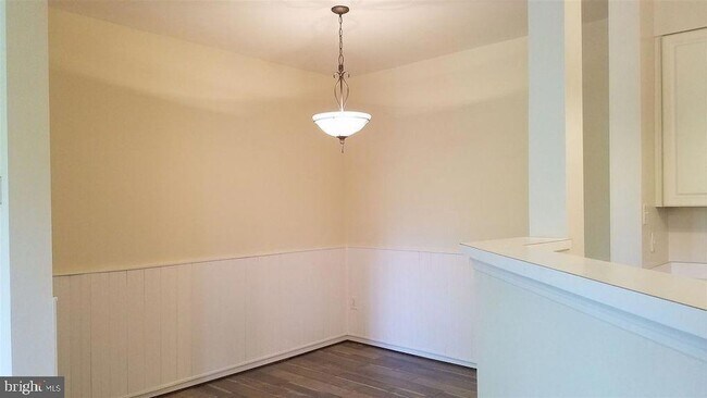 Building Photo - 5208 Duke Ct