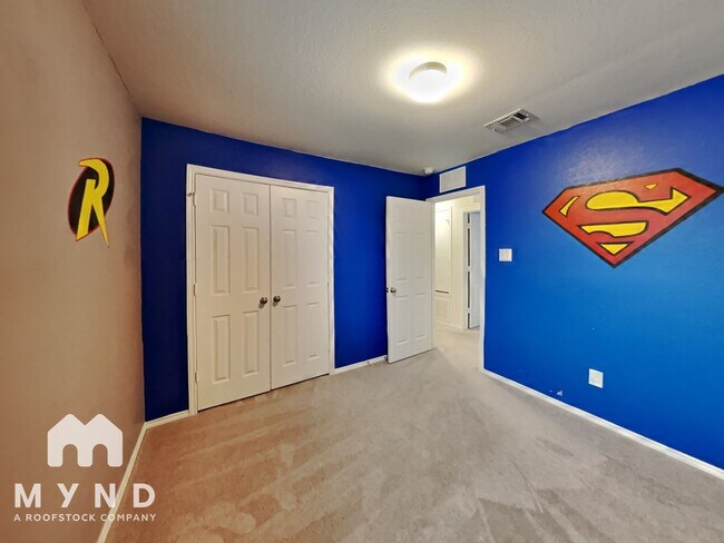 Building Photo - 113 Kildeer Pass