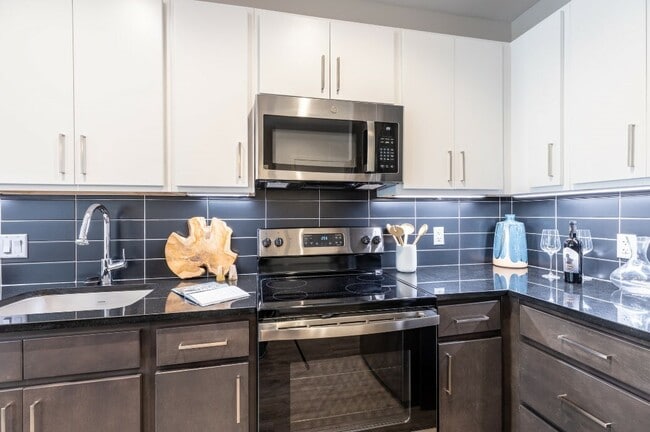 Primary Photo - 94 Saint Alphonsus St