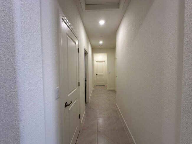 Building Photo - Gorgeous 5 Ridges Home with Spectacular Mountain Views!