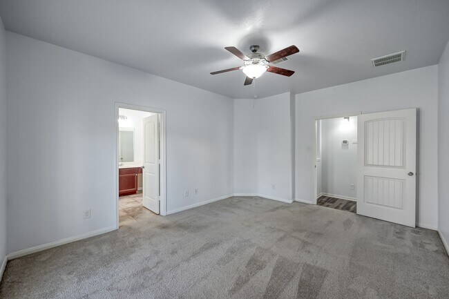 Building Photo - 30819 Lavender Trace Dr