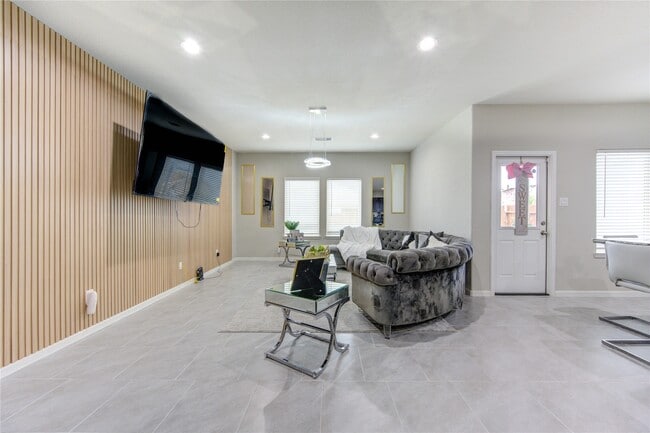 Building Photo - 29623 Stanley Canyon Ln