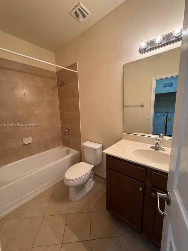 Building Photo - 23762 SW 118 Ave
