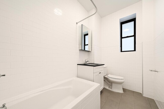 Building Photo - 601 W 137th St