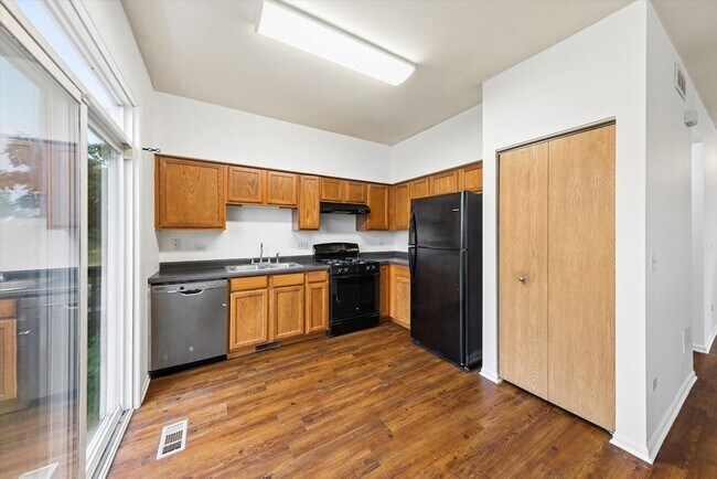 Building Photo - 4409 Klatt St