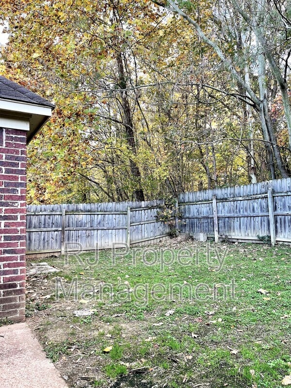Building Photo - 4615 Addington Dr