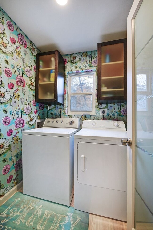 Building Photo - Basement Bedroom