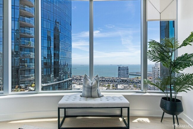 Building Photo - 201 Folsom St