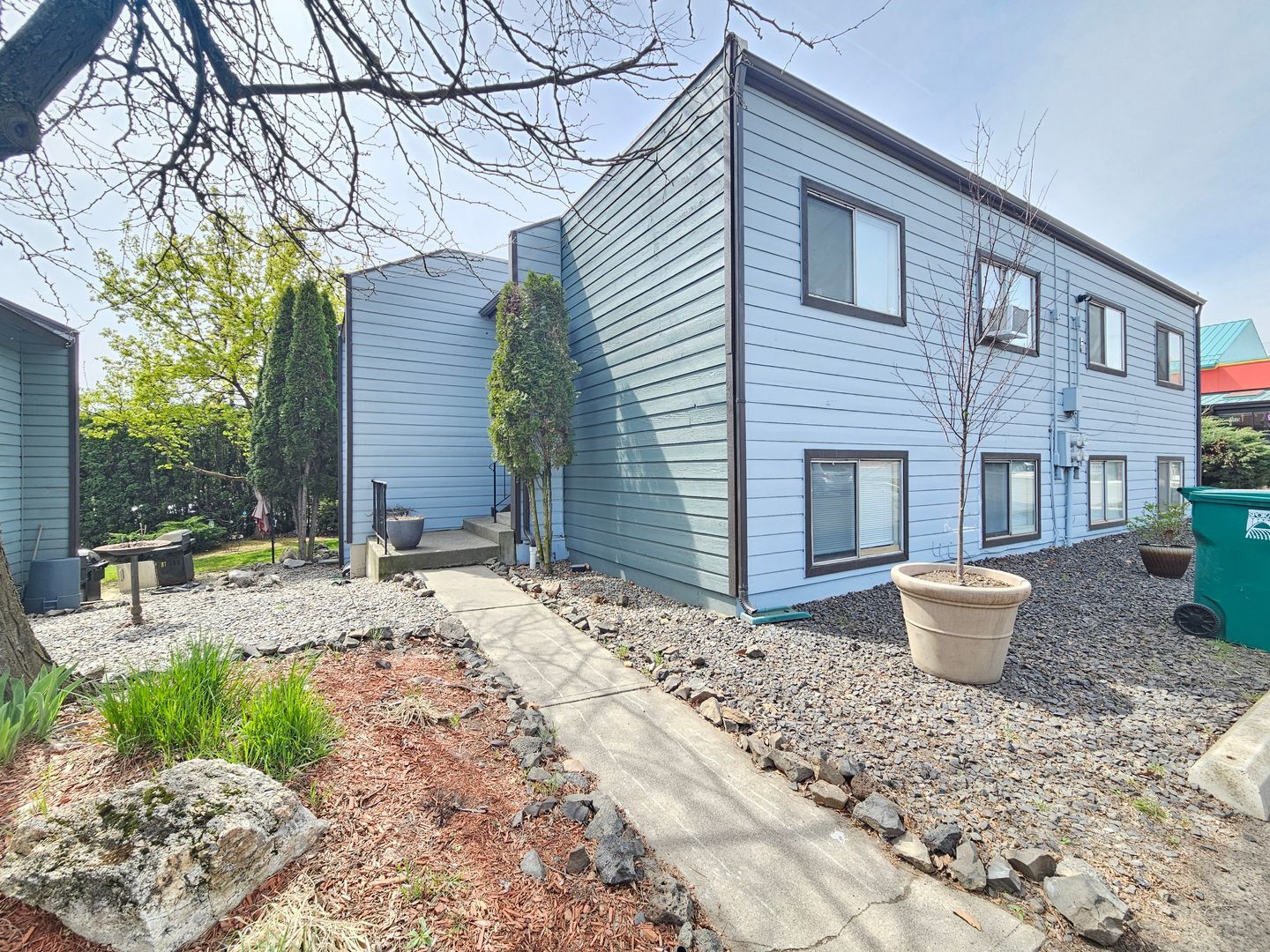 Building Photo - 2309 E 29th Ave