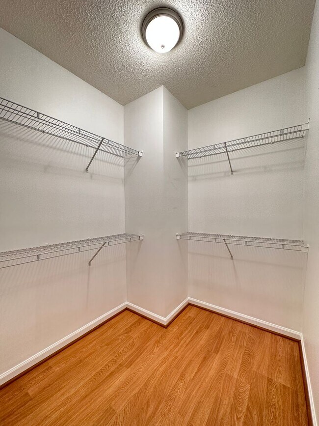 Building Photo - Beaver Creek 3 Bedroom/2 Bathroom Condo wi...