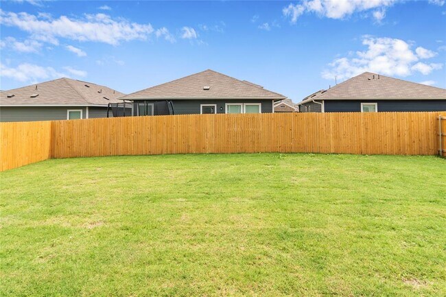 Building Photo - 112 Dollars Dr