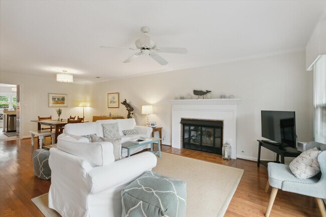 Building Photo - 258 Archer's Mead