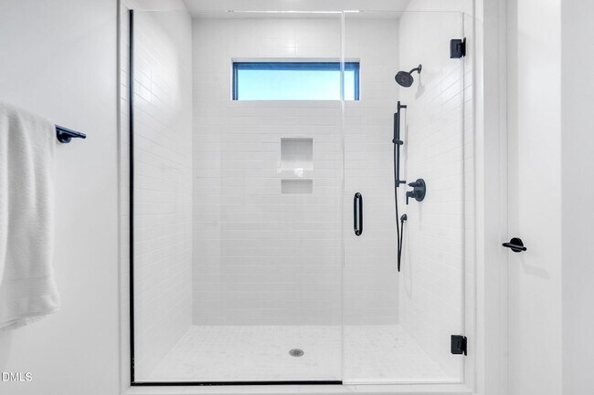 Building Photo - 810 Culpepper Ln