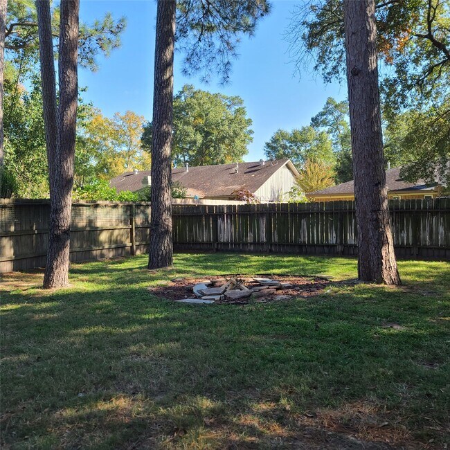 Building Photo - 3811 Nutwood Ln