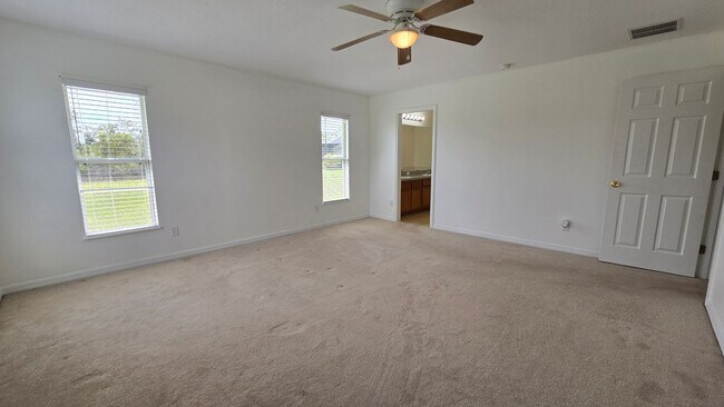 Building Photo - Spacious Haines City Retreat - For Rent Now!